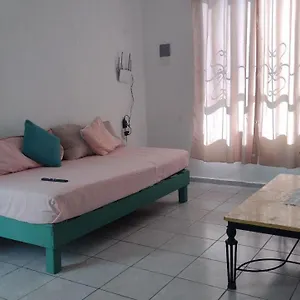 Buoyant, Friendly&fun Cancún