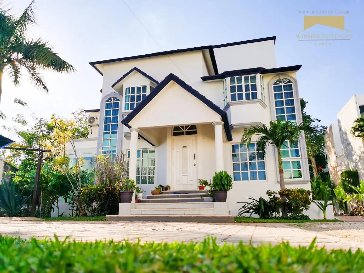 Mansion Huayacan Cancun location